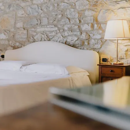 Terenzi Hospitality & Wine Agroturismo *